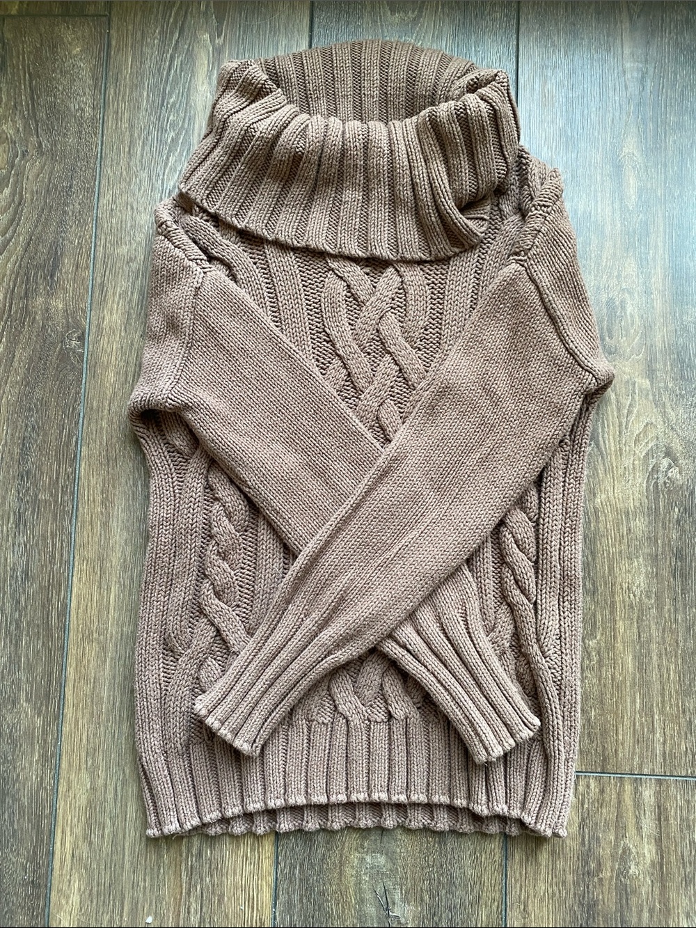 Lands End Canvas Collection Cowl Turtle Neck Cable Knit Sweater.